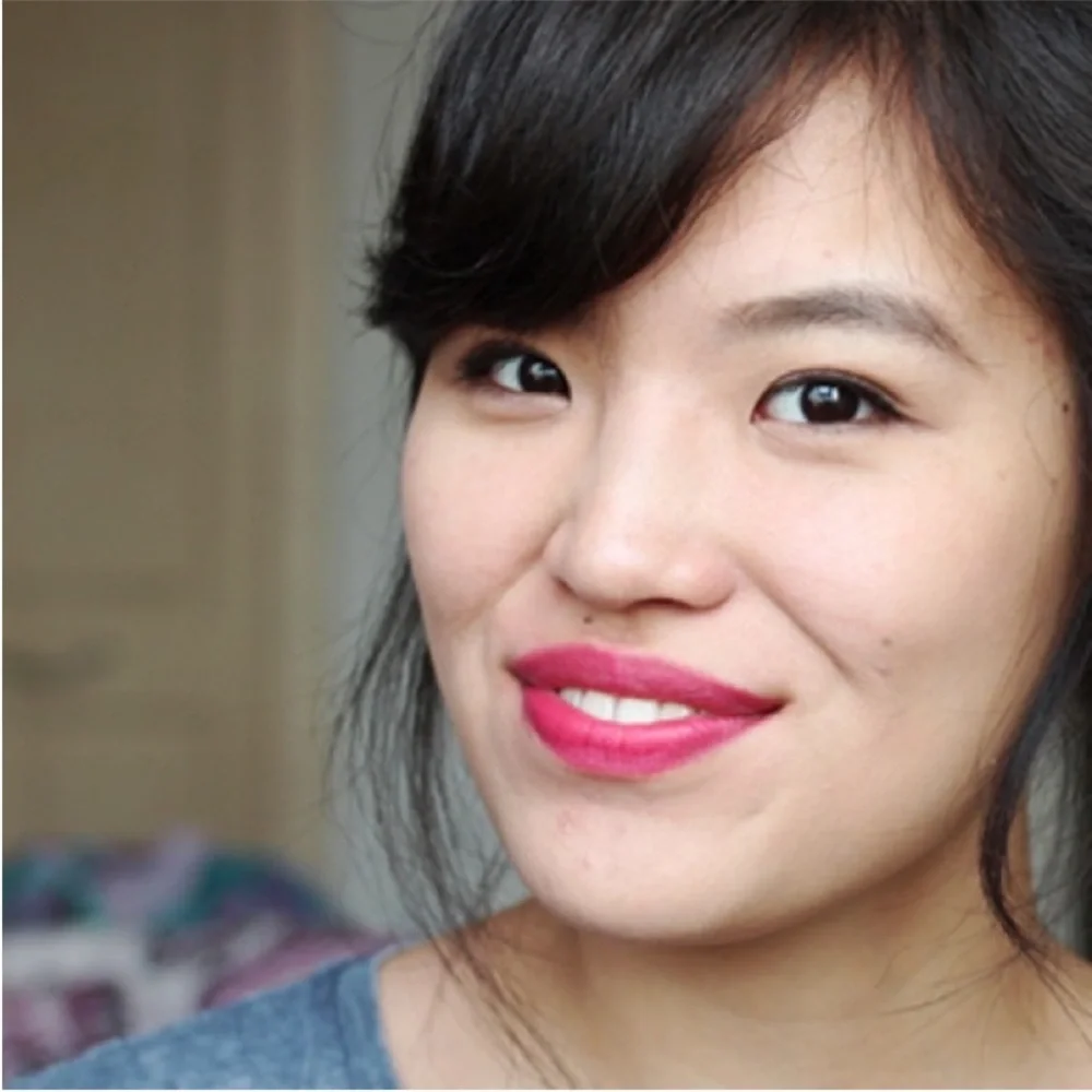 Estee Lauder Pure Color Envy 220 Unattainable Lipstick Matte Sculpting Lippie